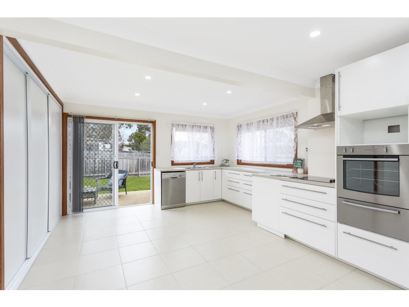 9 Wordsworth Avenue, Leumeah NSW 2560