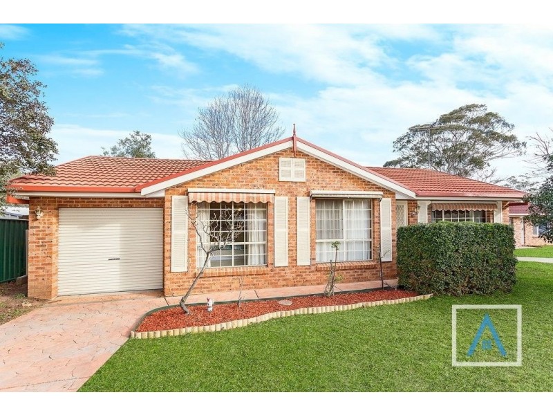 7 Glenella Way, Minto NSW 2566