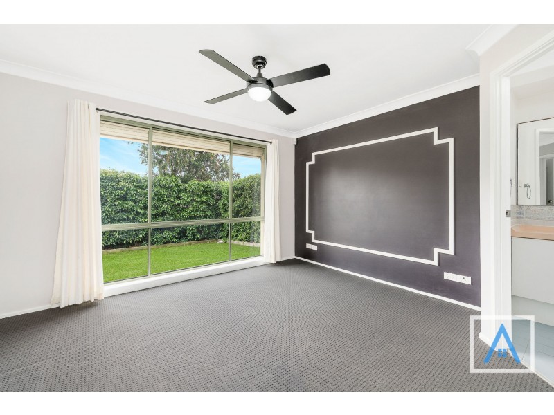 13 Gunn Place, St Helens Park NSW 2560