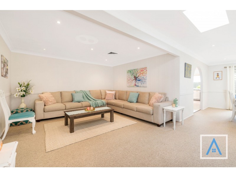 9 Tandara Avenue, Bradbury NSW 2560