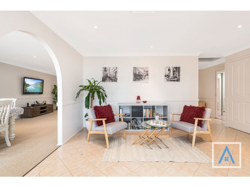 9 Tandara Avenue, Bradbury NSW 2560