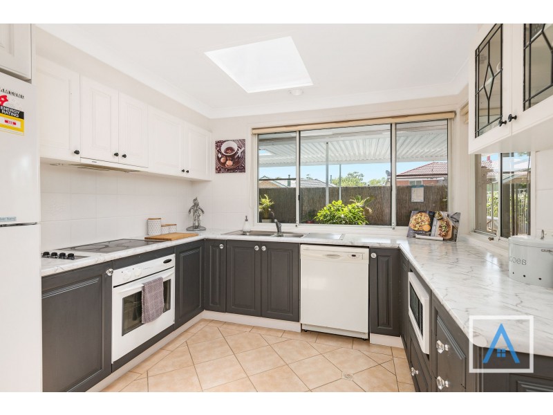 9 Tandara Avenue, Bradbury NSW 2560