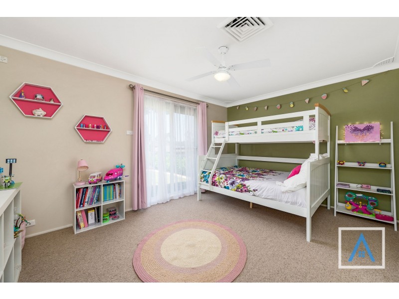 9 Tandara Avenue, Bradbury NSW 2560