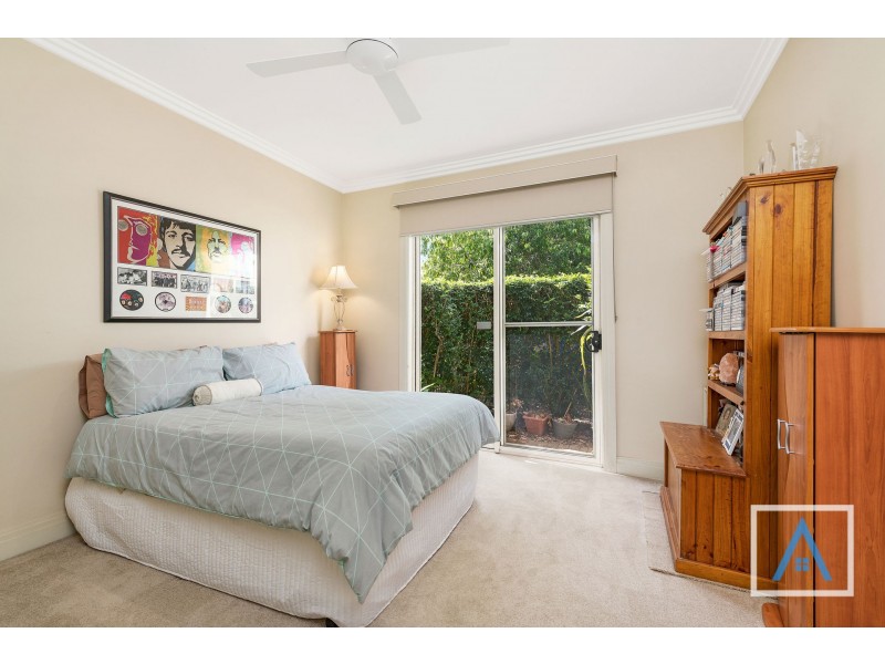 1 Scaranish Way, Macquarie Links NSW 2565