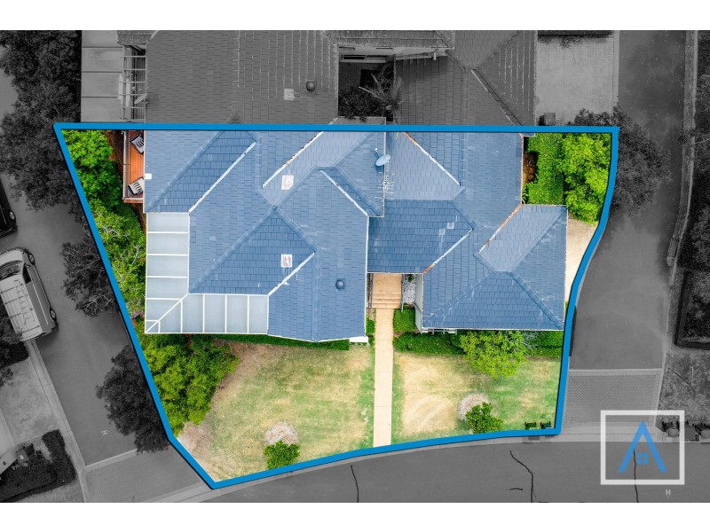 1 Scaranish Way, Macquarie Links NSW 2565