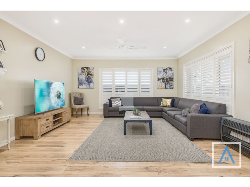 35 Rheinbergers Circuit, Elderslie NSW 2570