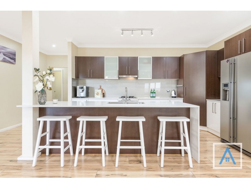 35 Rheinbergers Circuit, Elderslie NSW 2570