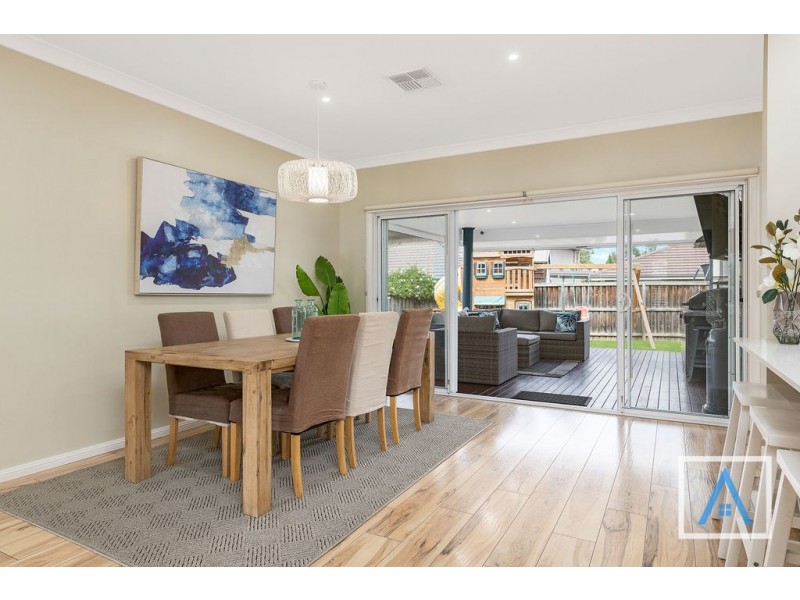 35 Rheinbergers Circuit, Elderslie NSW 2570