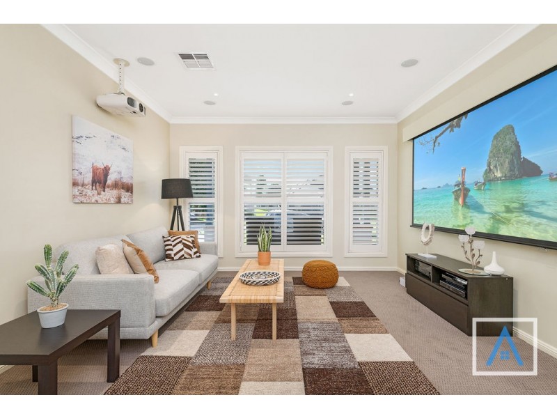 35 Rheinbergers Circuit, Elderslie NSW 2570