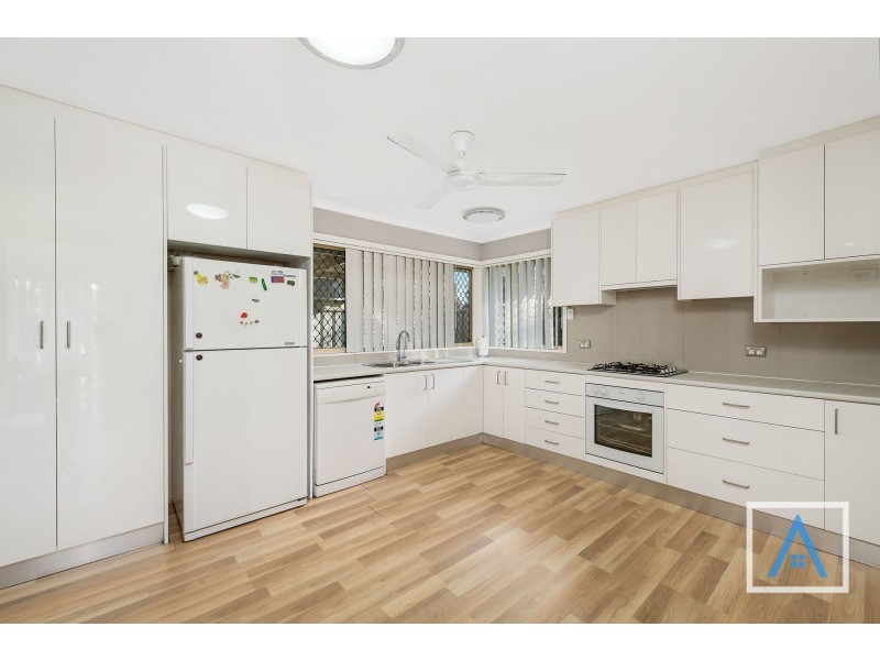 10 Kullaroo Avenue, Bradbury NSW 2560