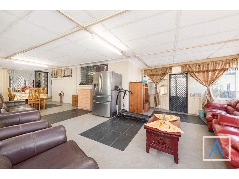 10 Kullaroo Avenue, Bradbury NSW 2560