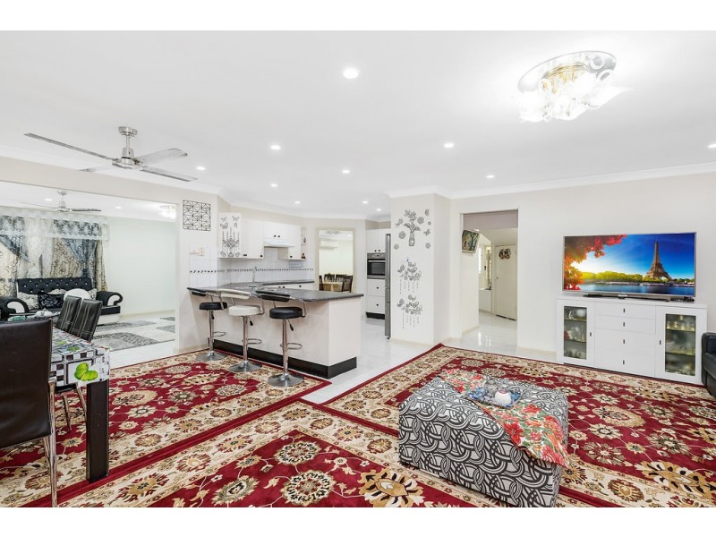 24 Maryfields Drive, Blair Athol NSW 2560