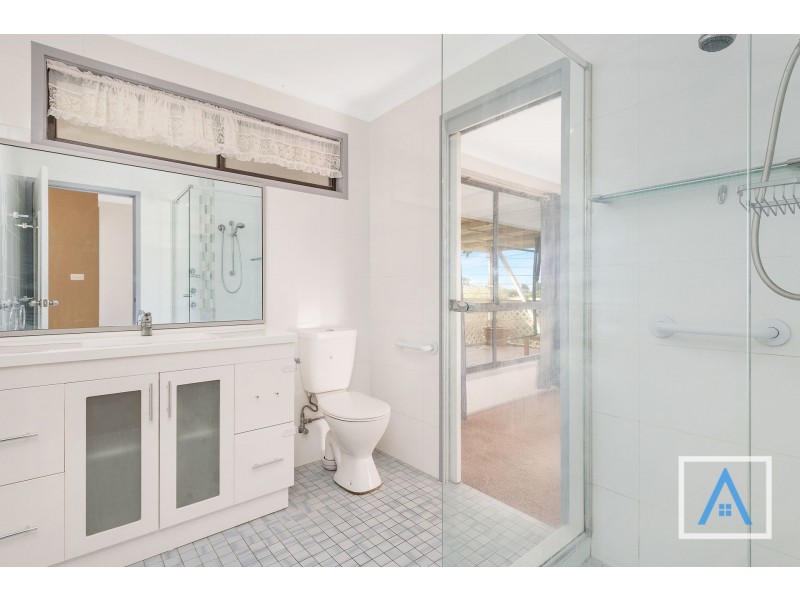 19 Pinot Street, Eschol Park NSW 2558