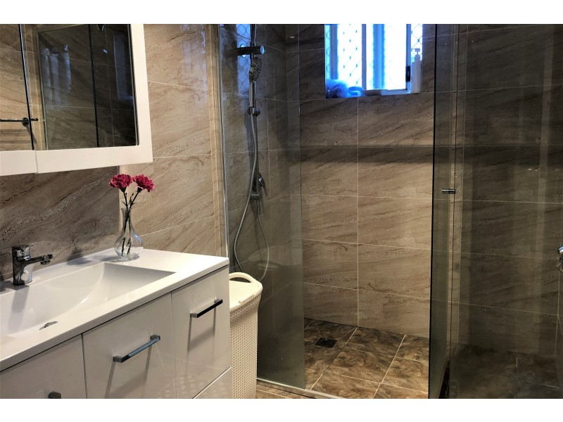 12/2 Bensley Road, Macquarie Fields NSW 2564