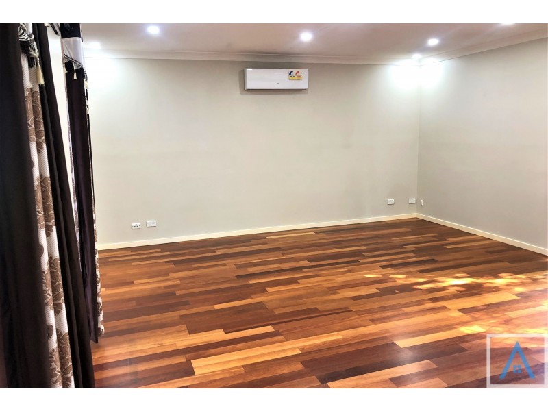 7 Malvolio Street, Rosemeadow NSW 2560