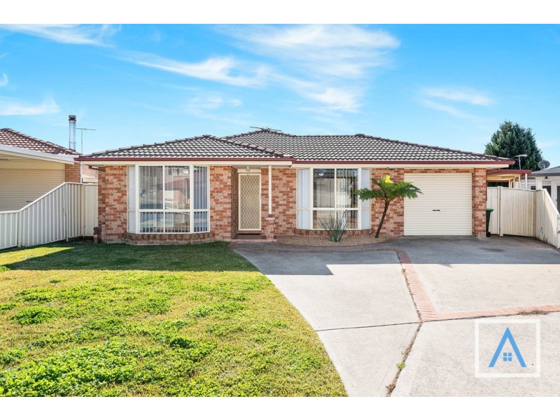 32 Pyramus Circuit, Rosemeadow NSW 2560