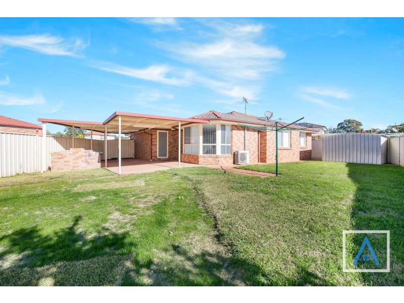 32 Pyramus Circuit, Rosemeadow NSW 2560
