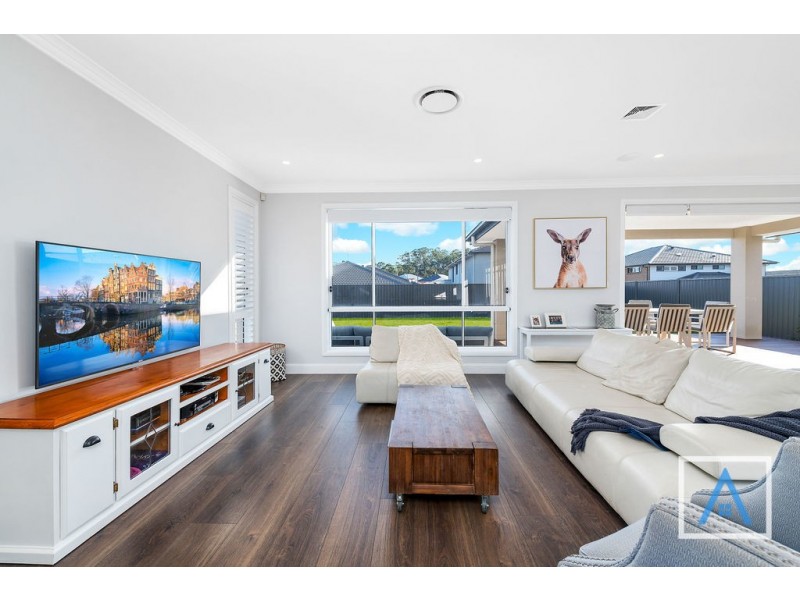 21 Chamberlain Way, Harrington Park NSW 2567