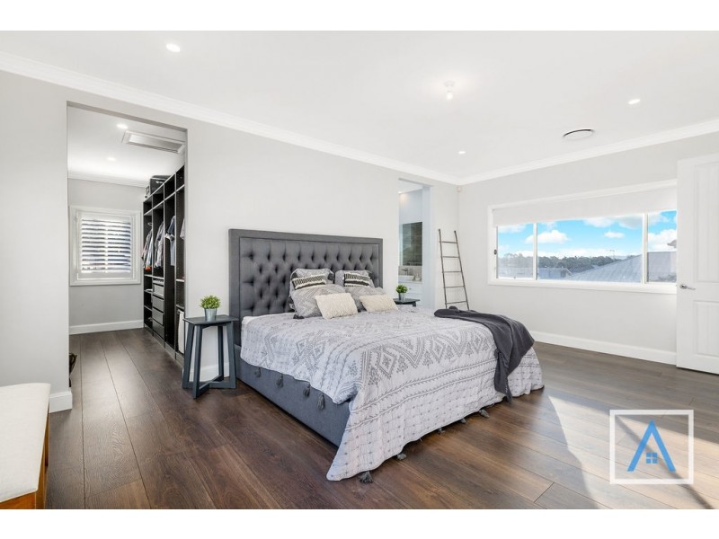 21 Chamberlain Way, Harrington Park NSW 2567