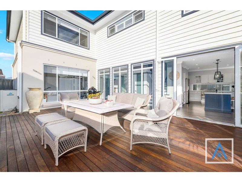 21 Chamberlain Way, Harrington Park NSW 2567