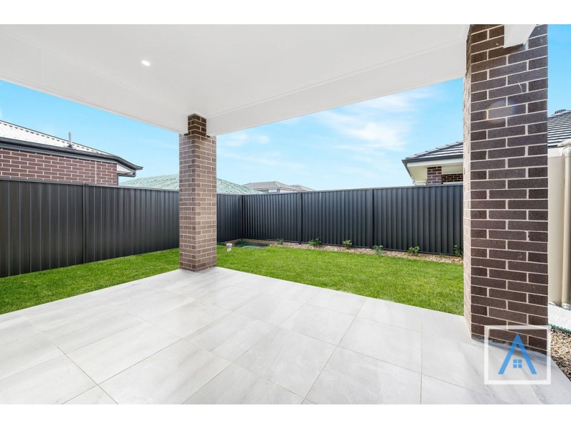 71 Village Circuit, Gregory Hills NSW 2557