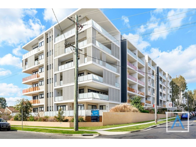 23/2-10 Tyler Street, Campbelltown NSW 2560