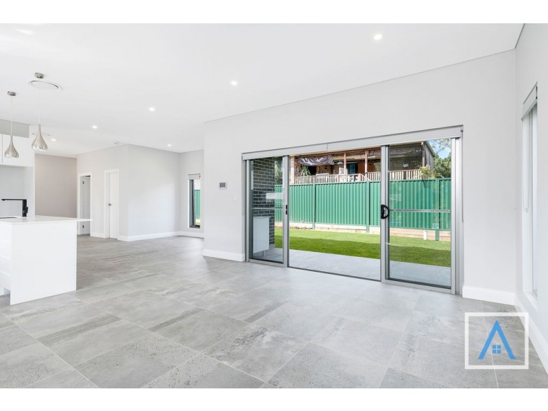 32 Birdsville Crescent, Leumeah NSW 2560