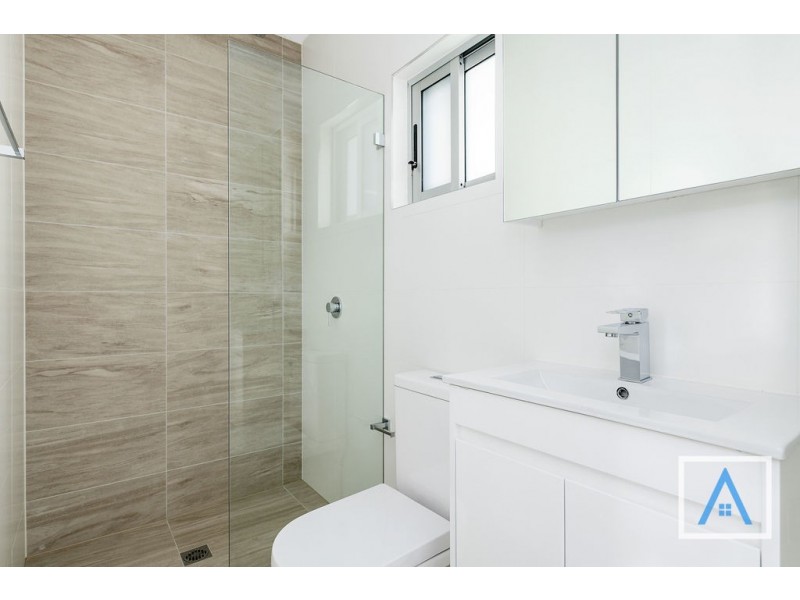 32 Birdsville Crescent, Leumeah NSW 2560