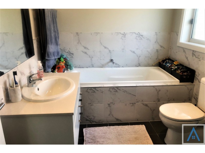 16 Hurst Street, Spring Farm NSW 2570