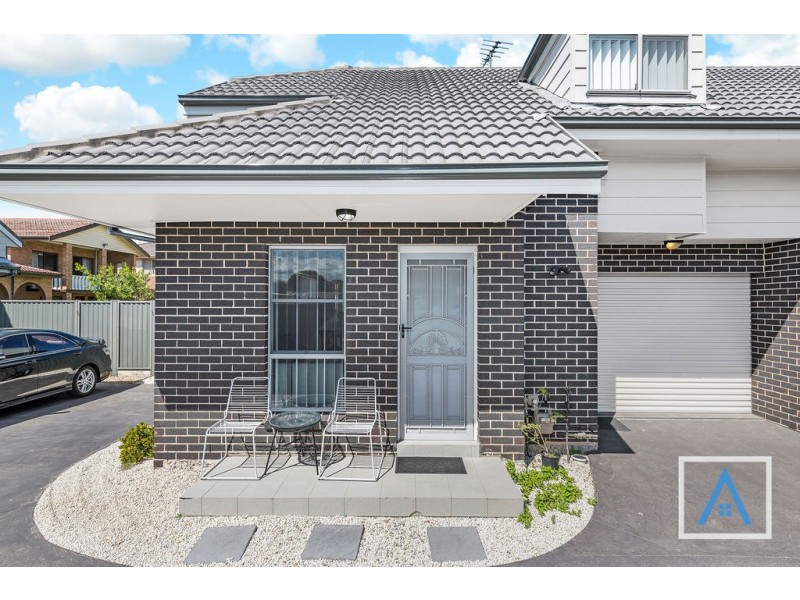 4/86 Canberra Street, Oxley Park NSW 2760