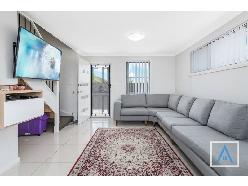 4/86 Canberra Street, Oxley Park NSW 2760