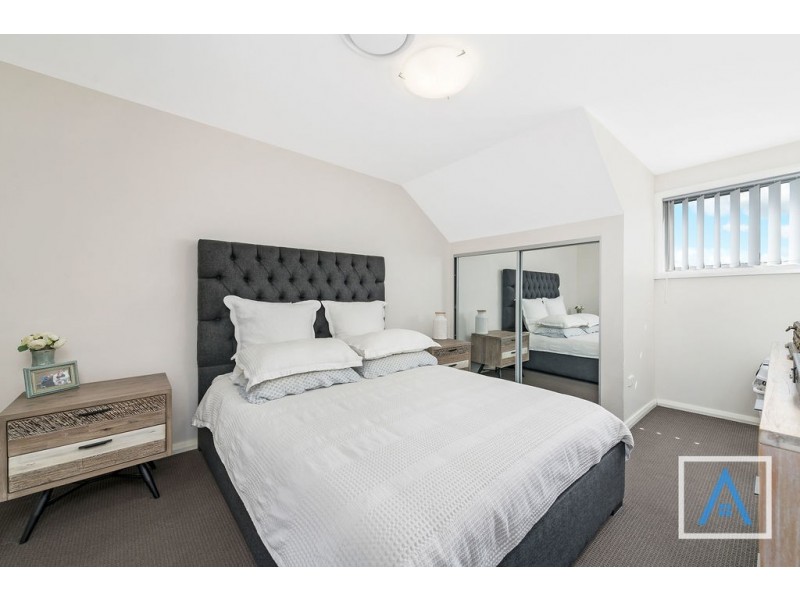 4/86 Canberra Street, Oxley Park NSW 2760