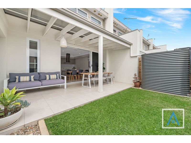 111 Liz Kernohan Drive, Elderslie NSW 2570
