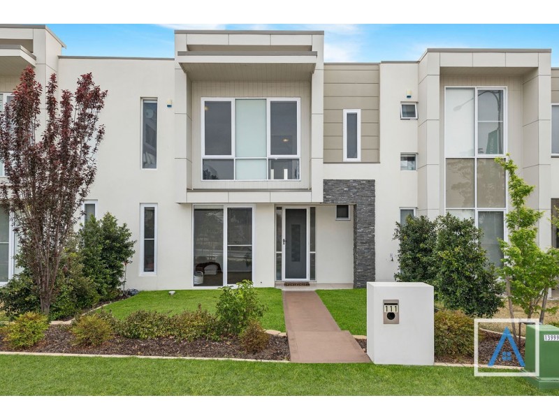 111 Liz Kernohan Drive, Elderslie NSW 2570