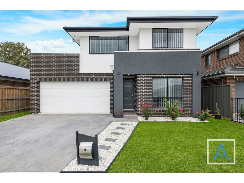 9 Dowie Drive, Claymore NSW 2559