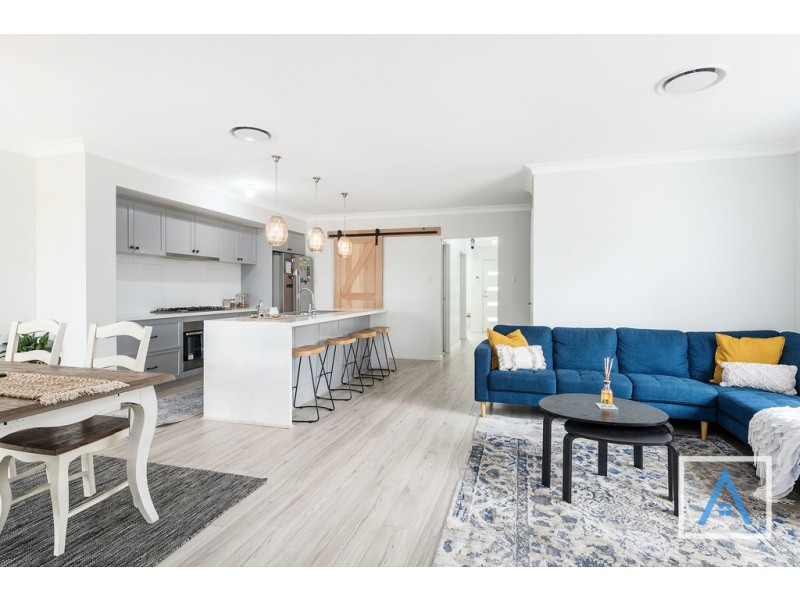 9 Dowie Drive, Claymore NSW 2559