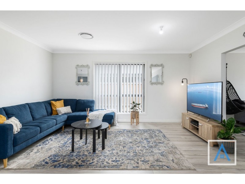 9 Dowie Drive, Claymore NSW 2559