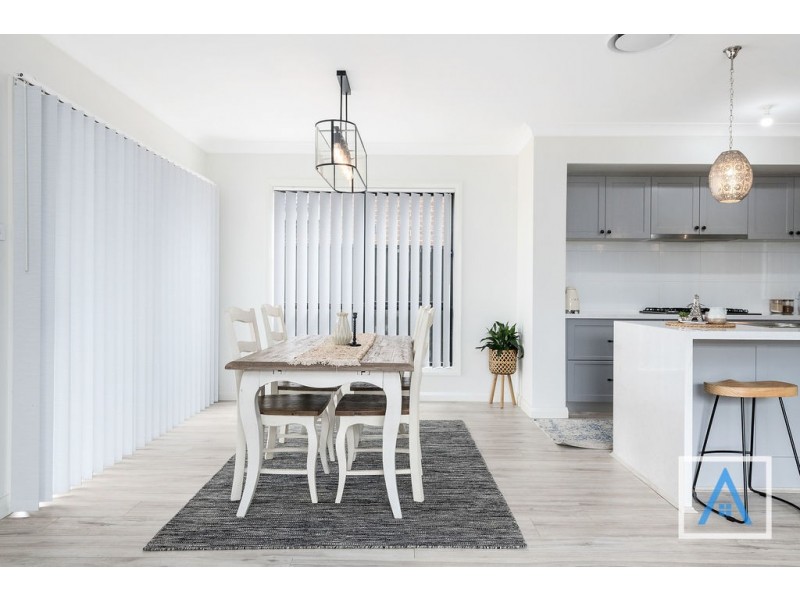 9 Dowie Drive, Claymore NSW 2559