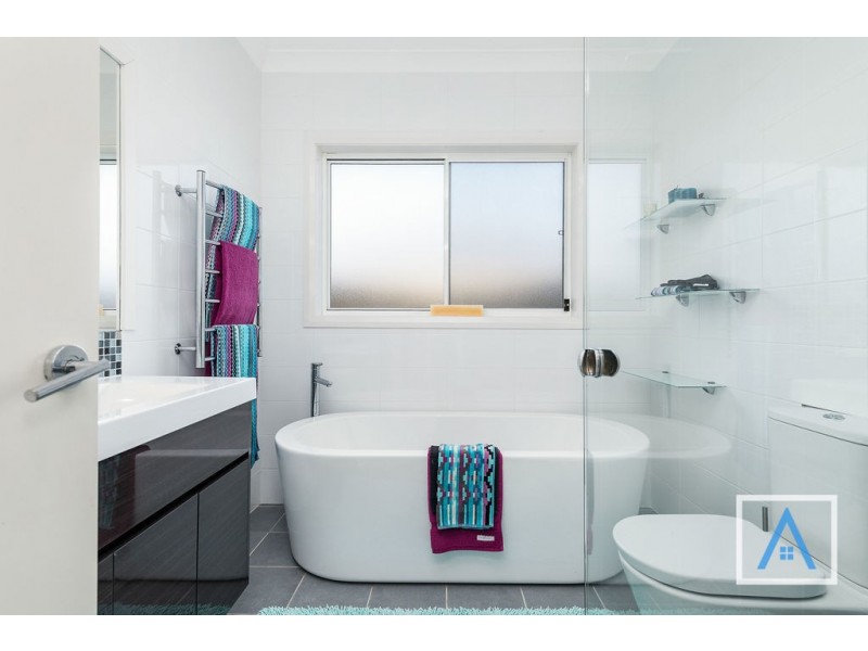 13 Neil Place, Oran Park NSW 2570