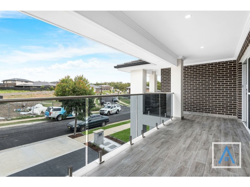 9 Whittingham Street, Campbelltown NSW 2560