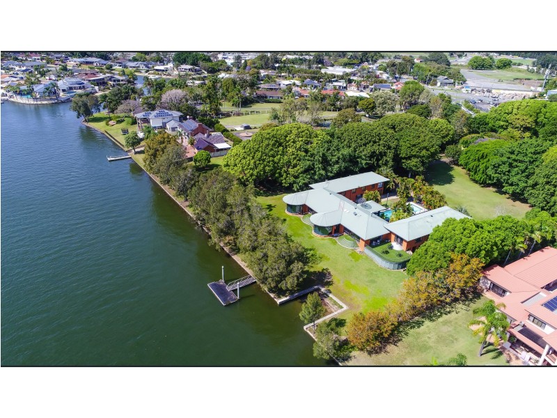 Carrara QLD 4211