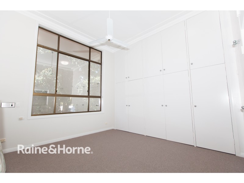 Carrara QLD 4211