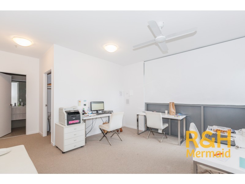 Labrador QLD 4215