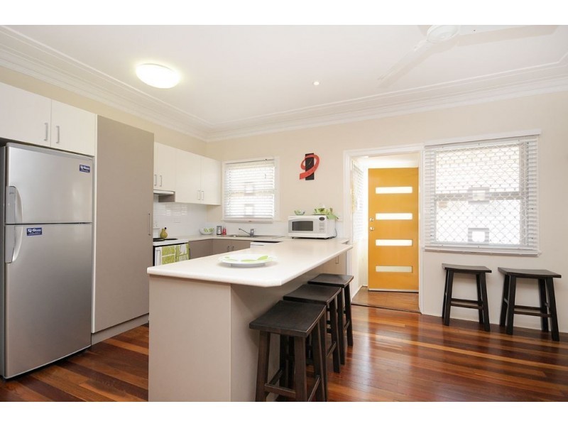 5 Dudley Street, Mermaid Beach QLD 4218