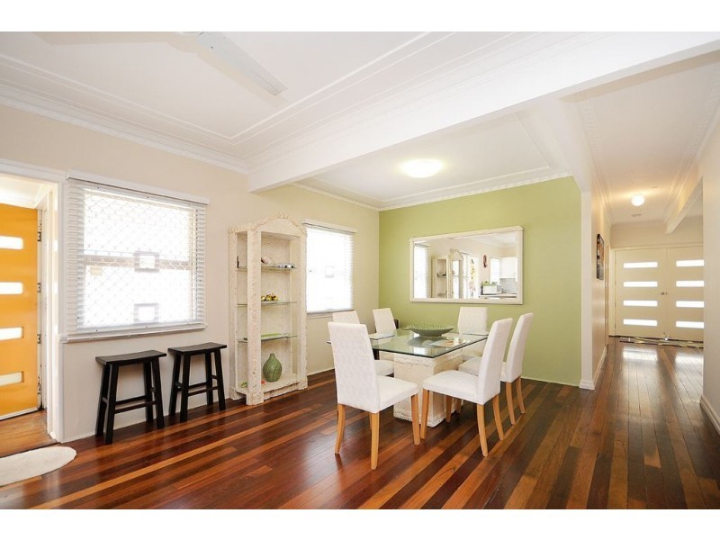 5 Dudley Street, Mermaid Beach QLD 4218
