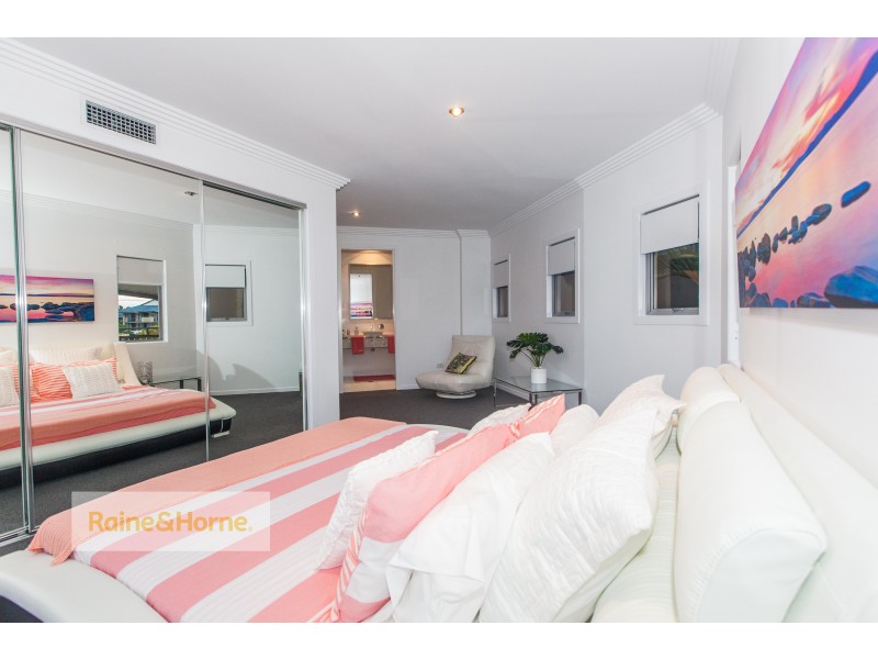 1/44 Tamborine Street, Mermaid Beach QLD 4218