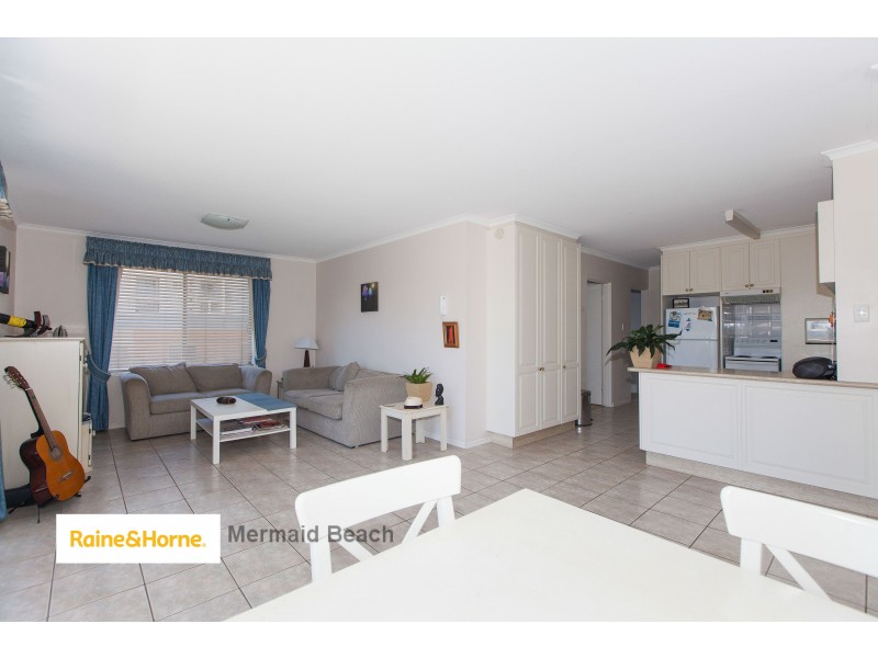 5/4 Mary Avenue, Broadbeach QLD 4218