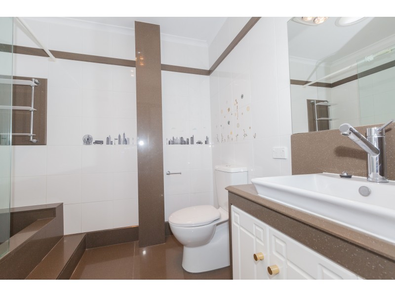 52/5 Galeen Drive, Burleigh Waters QLD 4220