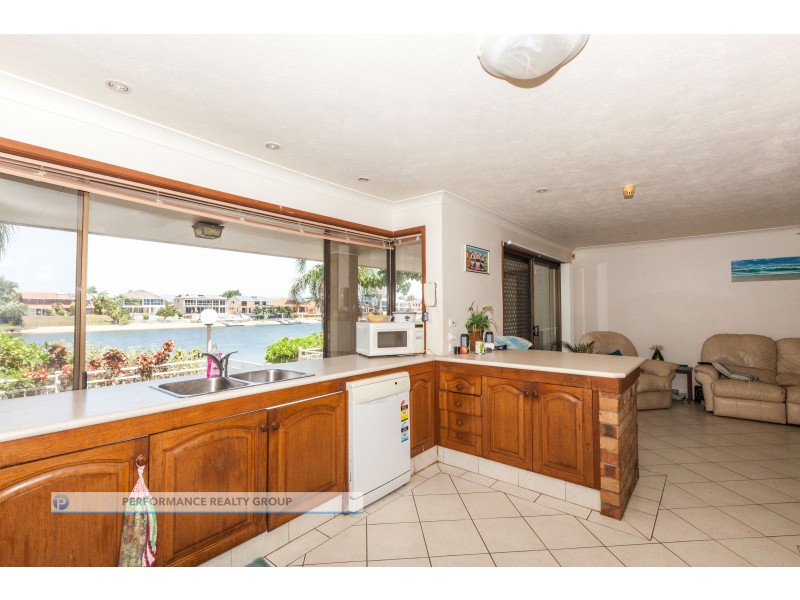 12 Delungra Street, Broadbeach Waters QLD 4218