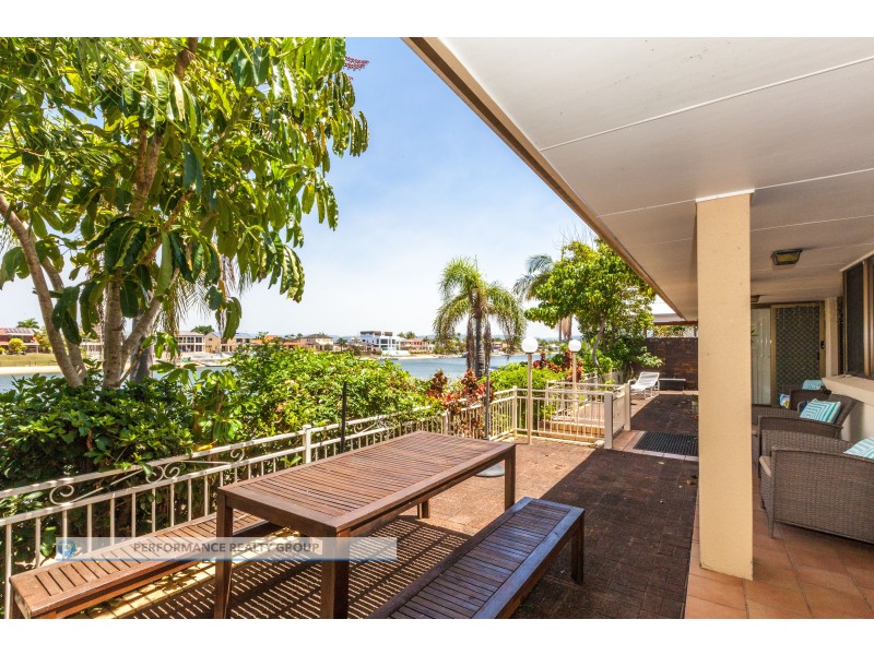 12 Delungra Street, Broadbeach Waters QLD 4218